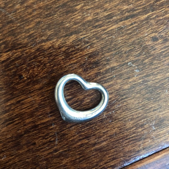 Tiffany and Co. necklace charm - Picture 2 of 4